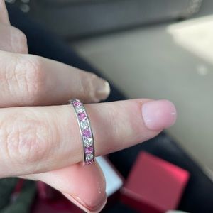 14k white gold. Pink sapphire and diamond.